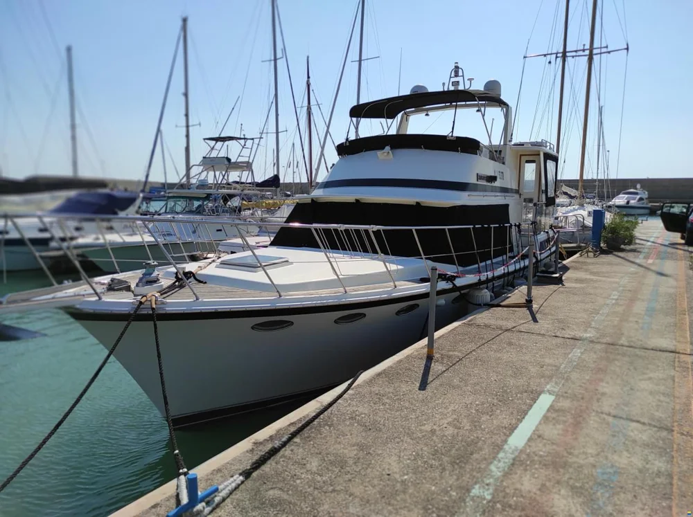 BoatPhoto.coverAlt