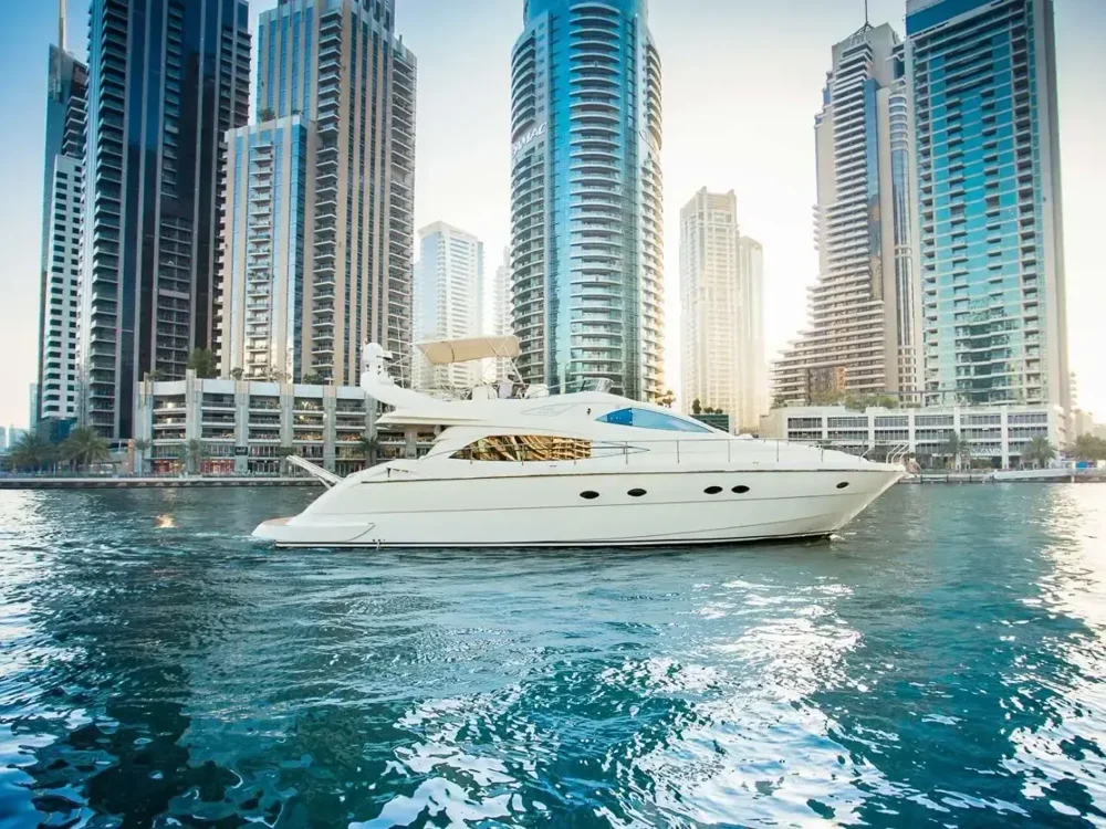 BoatPhoto.coverAlt