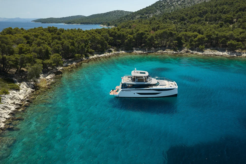 BoatPhoto.coverAlt