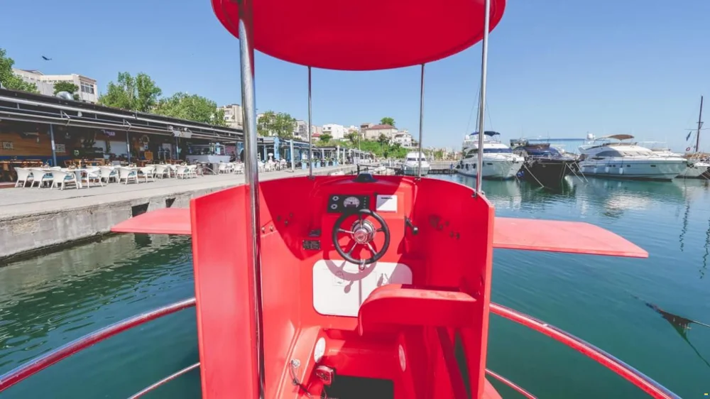 BoatPhoto.alt