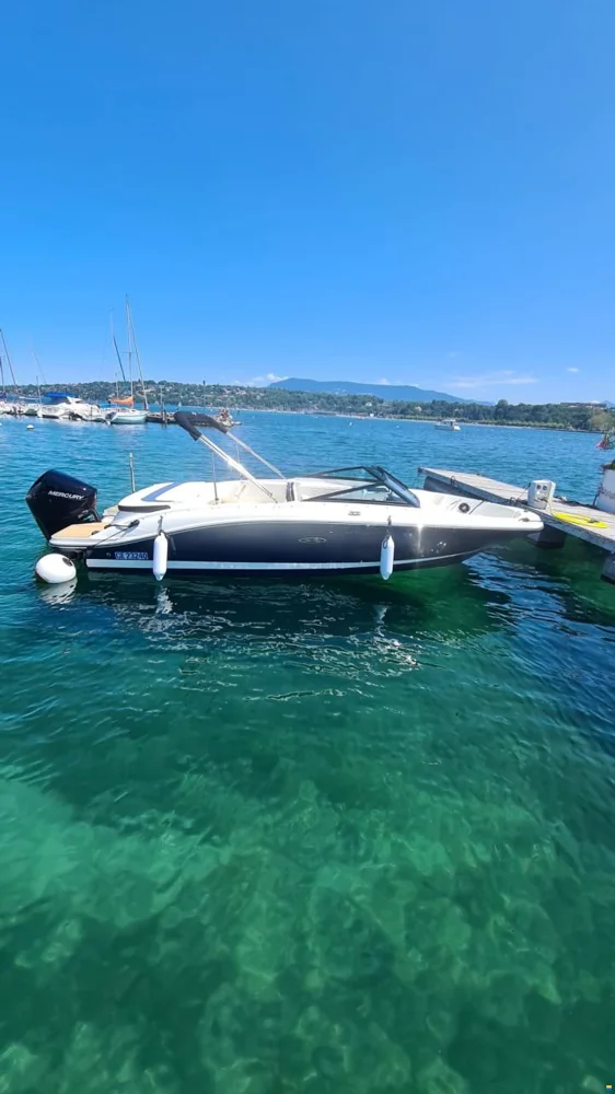 BoatPhoto.coverAlt