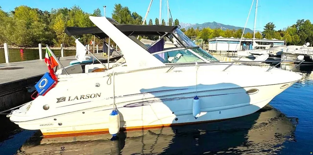 BoatPhoto.coverAlt