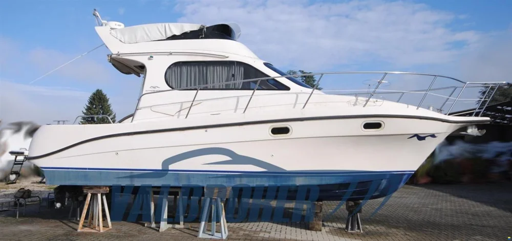 BoatPhoto.coverAlt