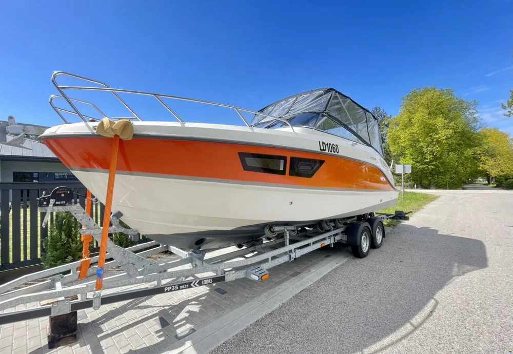 BoatPhoto.coverAlt
