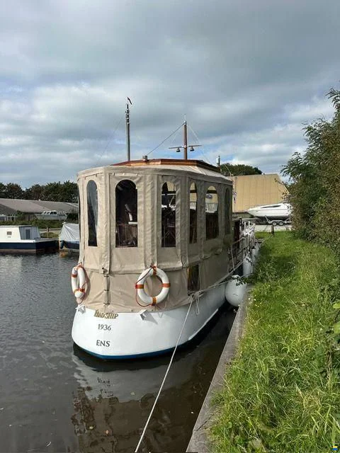 BoatPhoto.alt