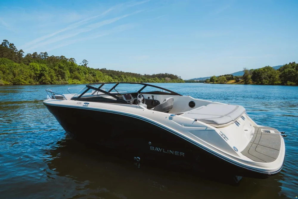 BoatPhoto.coverAlt