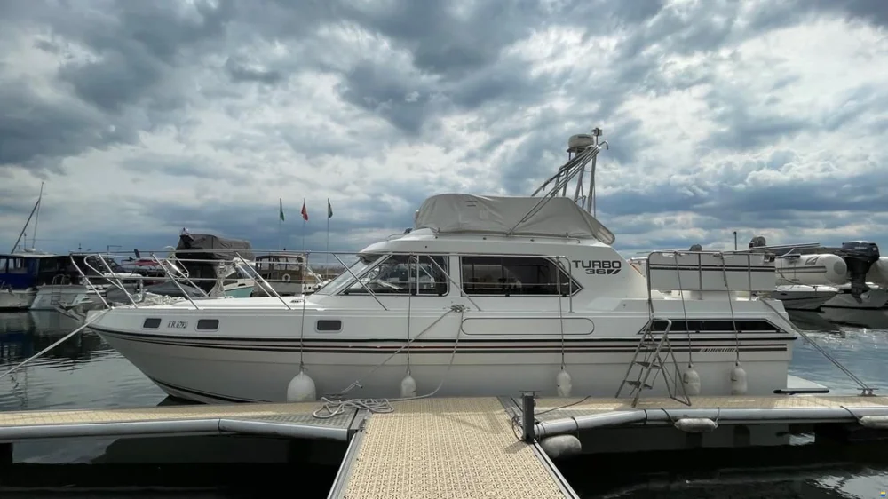 BoatPhoto.coverAlt