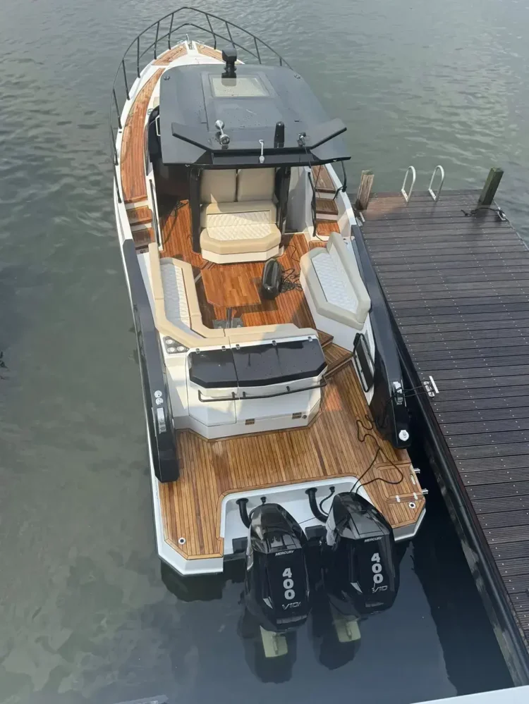 BoatPhoto.coverAlt
