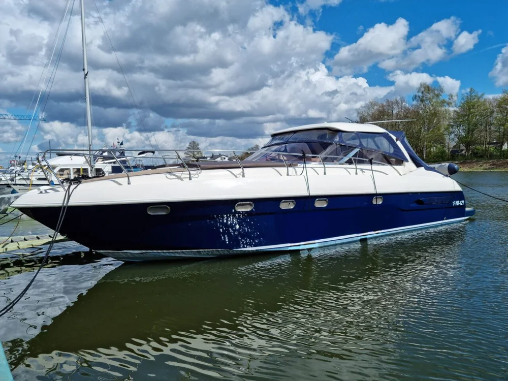 BoatPhoto.alt
