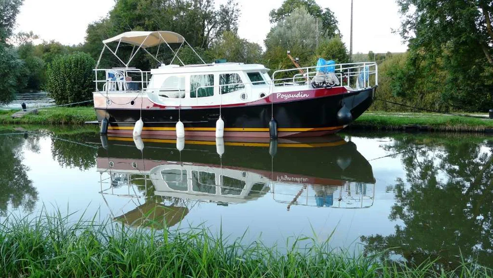 BoatPhoto.alt