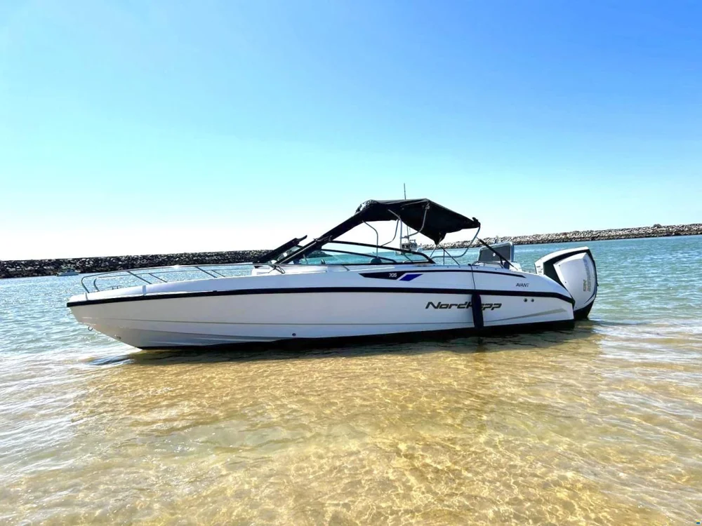 BoatPhoto.coverAlt