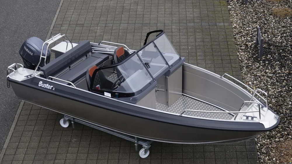 BoatPhoto.coverAlt