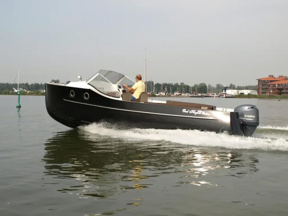 BoatPhoto.coverAlt
