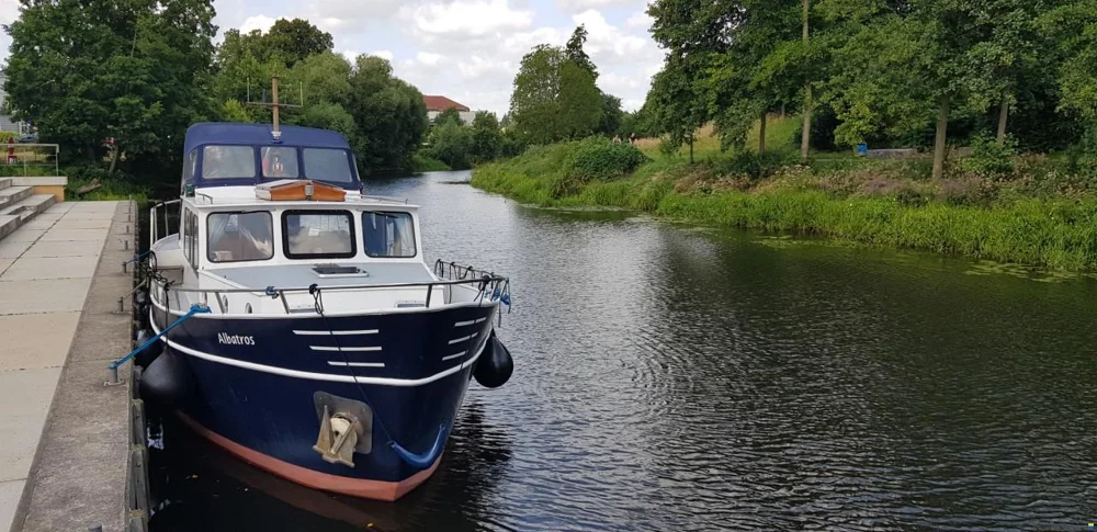 BoatPhoto.coverAlt