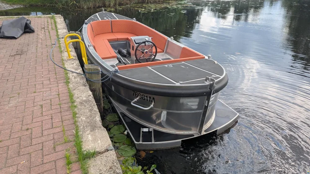 BoatPhoto.alt