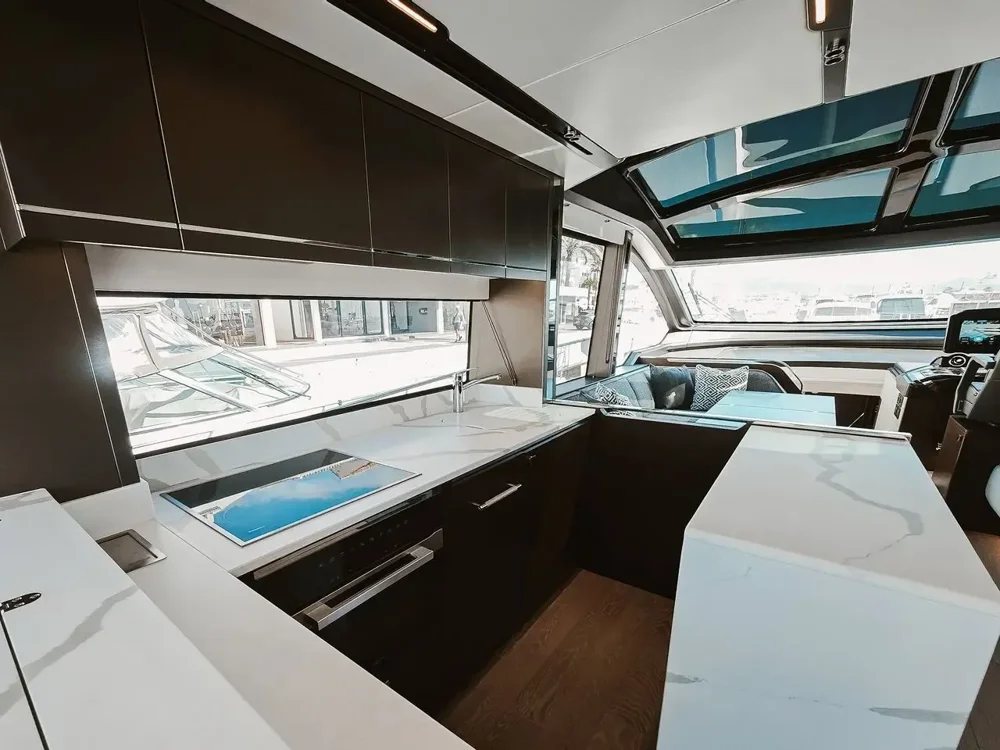 2023 SUNSEEKER Predator 65 for sale in Puerto Banús, Spain, photo 5 of 5