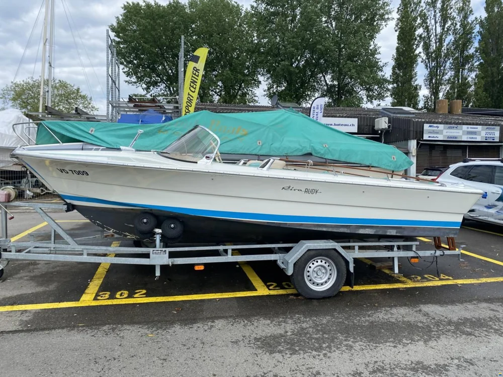 BoatPhoto.coverAlt