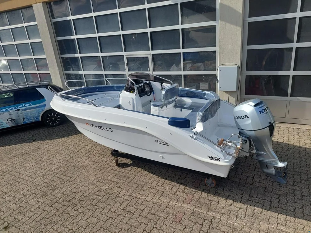BoatPhoto.coverAlt
