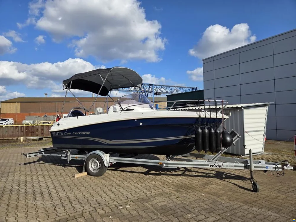 BoatPhoto.coverAlt