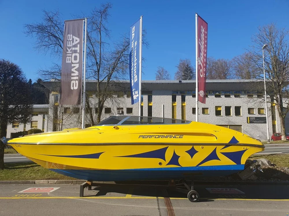 BoatPhoto.coverAlt