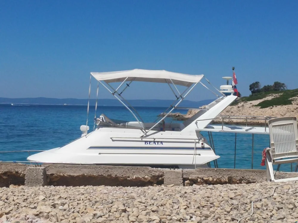 BoatPhoto.coverAlt