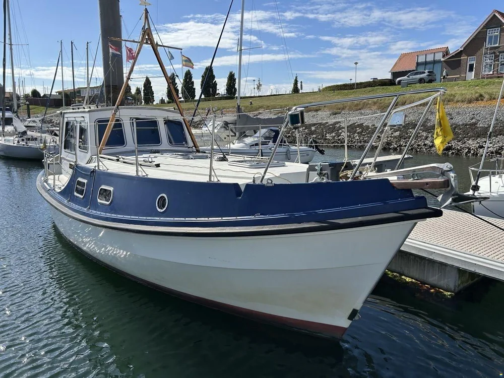 BoatPhoto.coverAlt