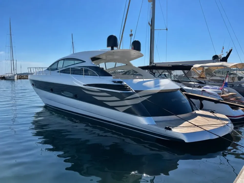 BoatPhoto.coverAlt