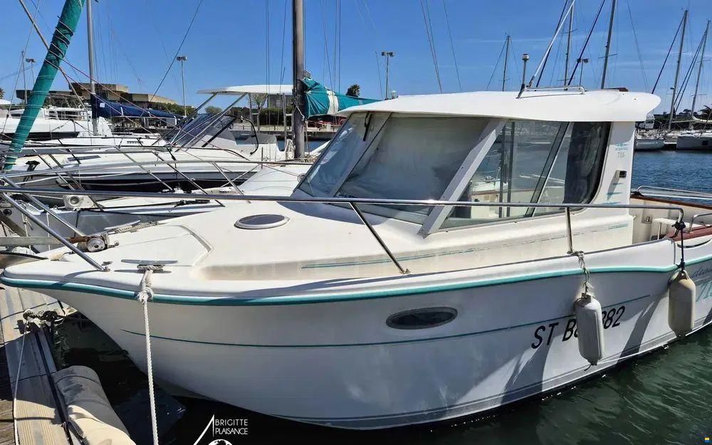 BoatPhoto.coverAlt