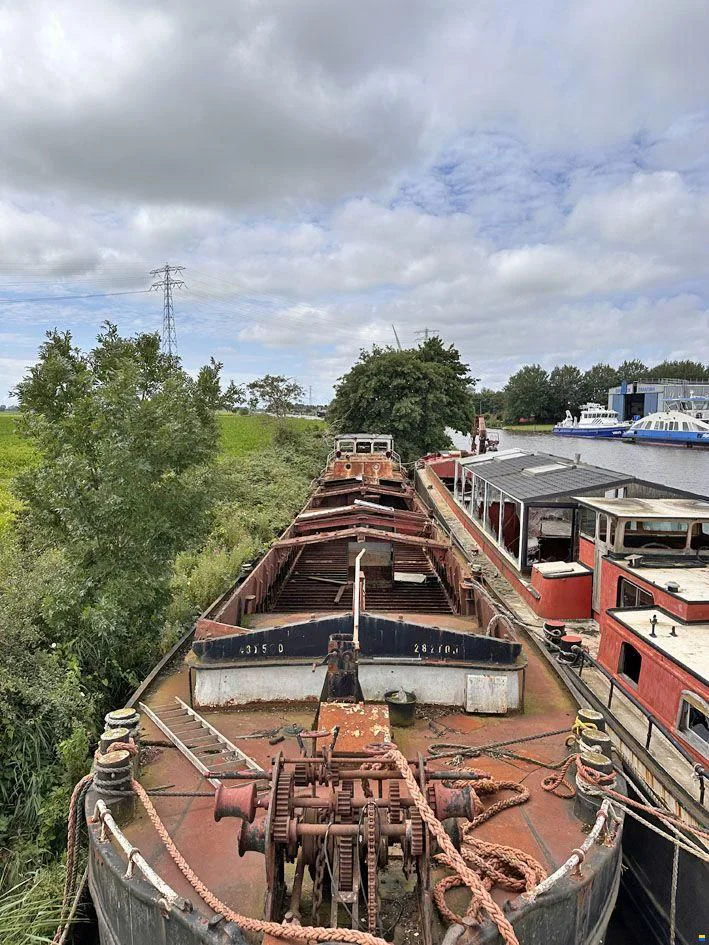 BoatPhoto.alt