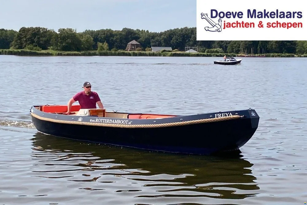 BoatPhoto.coverAlt