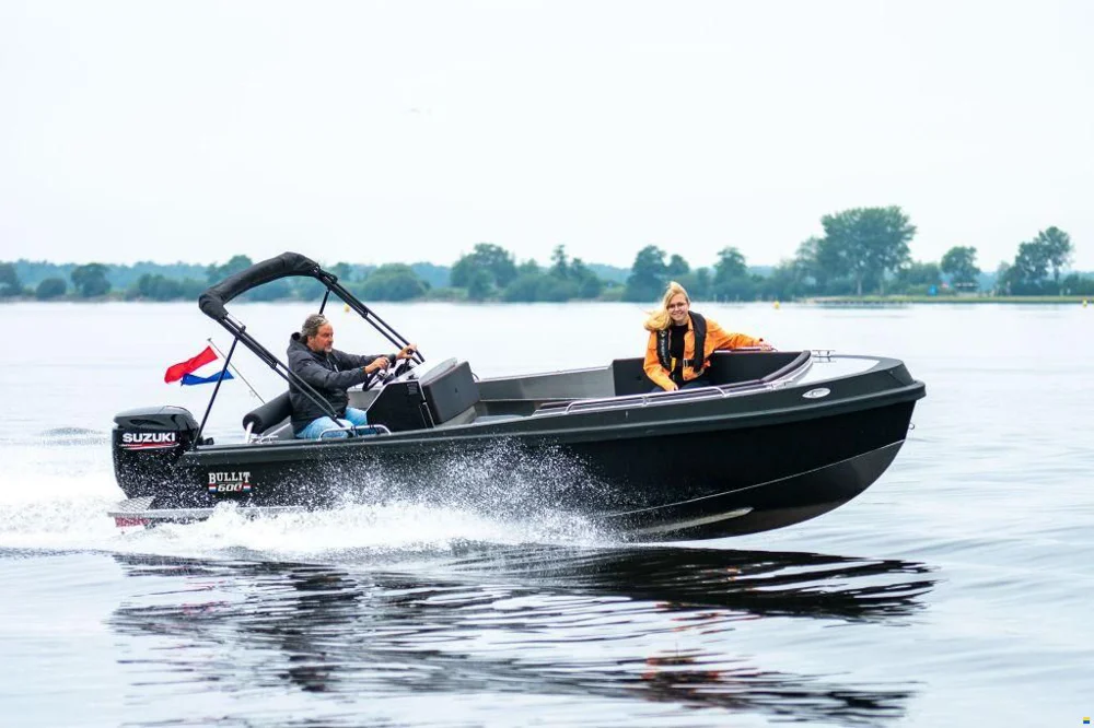 BoatPhoto.coverAlt