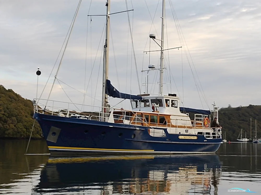BoatPhoto.coverAlt