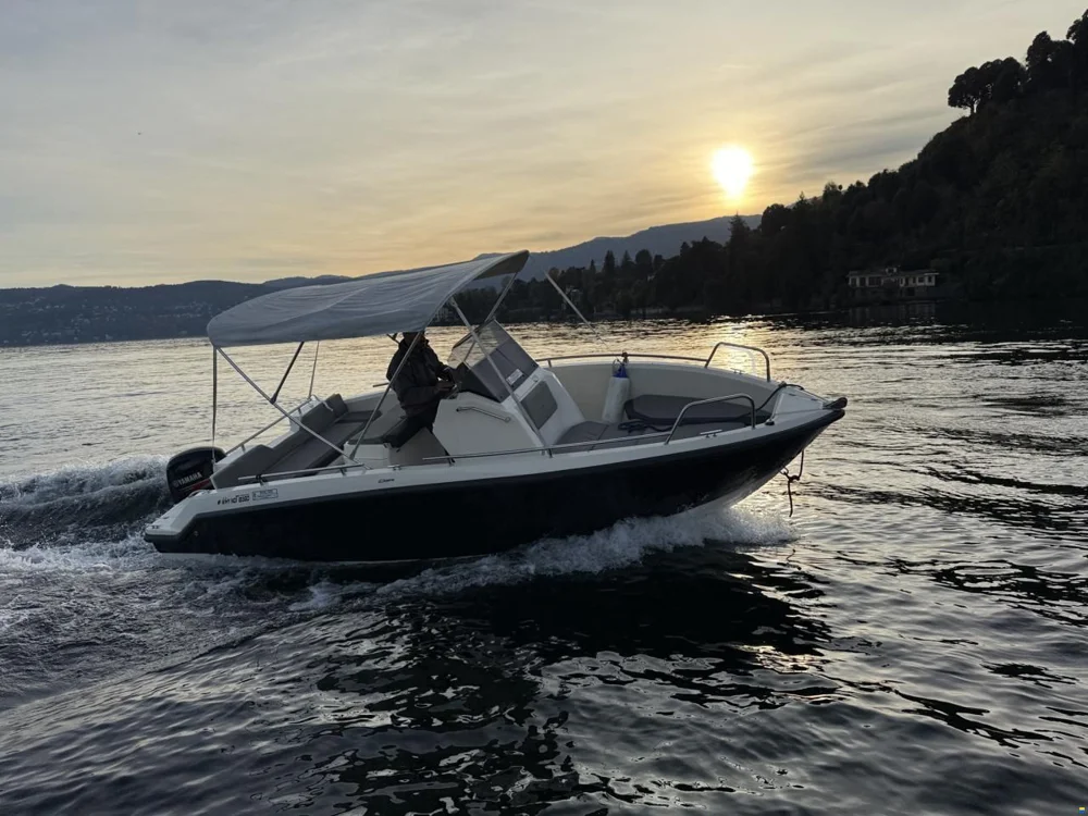 BoatPhoto.coverAlt