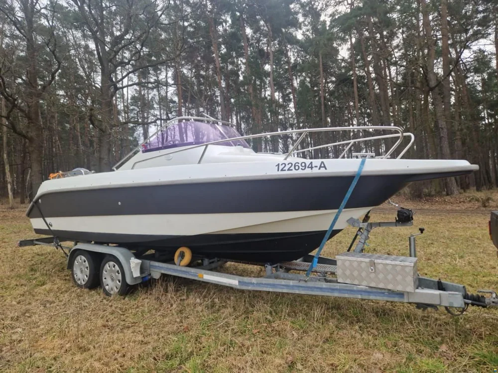 BoatPhoto.coverAlt
