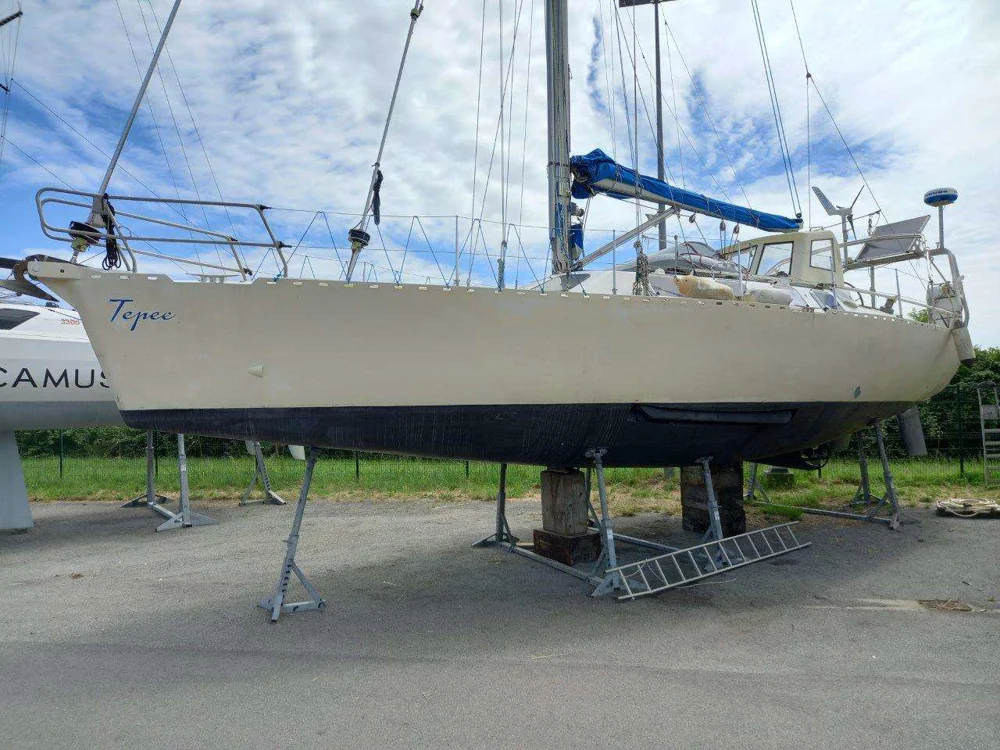 BoatPhoto.coverAlt