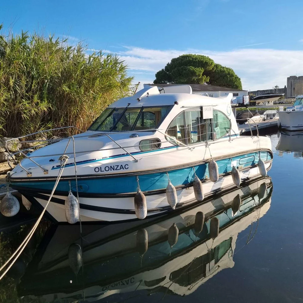 BoatPhoto.coverAlt