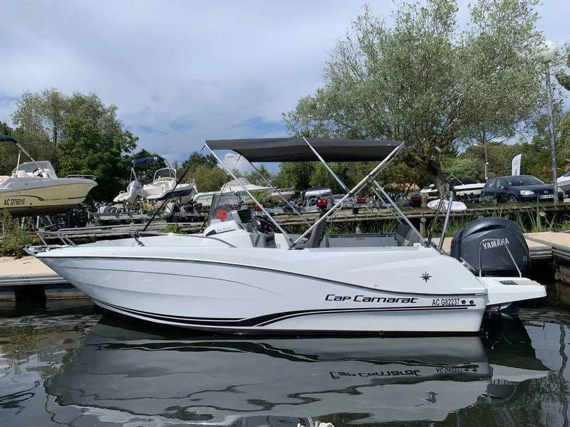 BoatPhoto.coverAlt