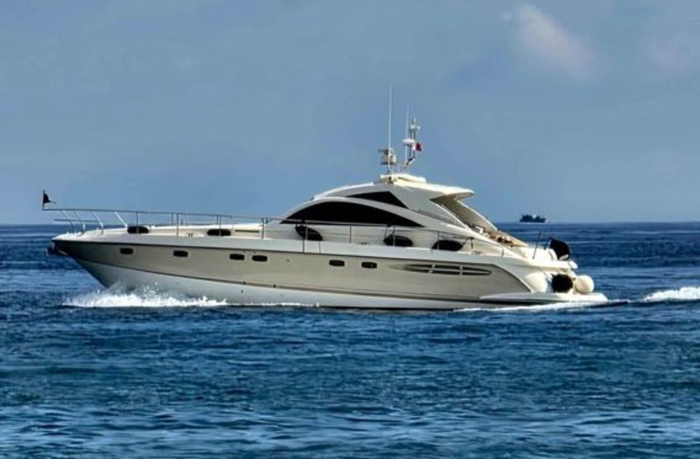BoatPhoto.coverAlt