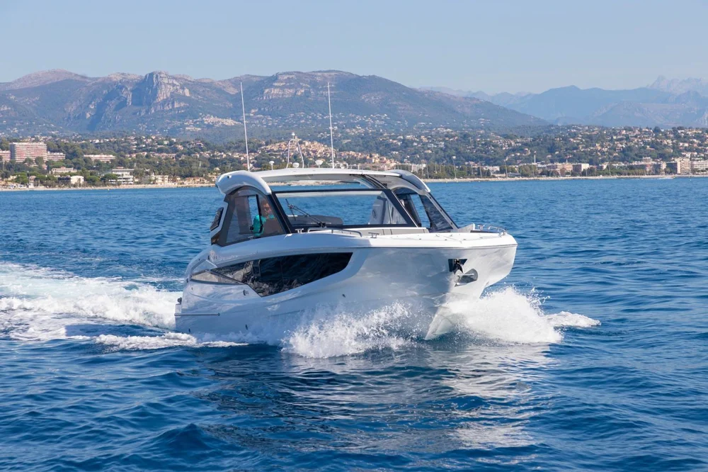BoatPhoto.coverAlt