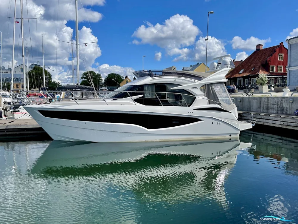 BoatPhoto.coverAlt