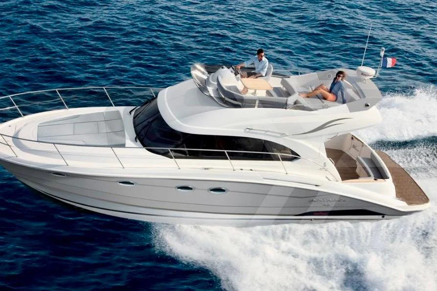 BoatPhoto.coverAlt