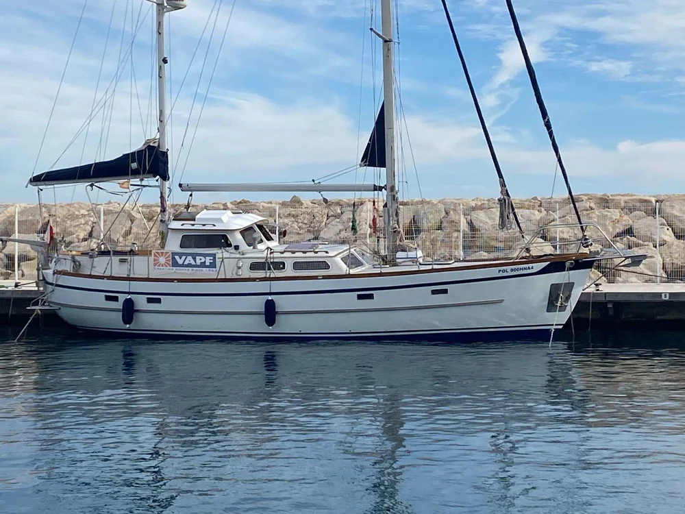 BoatPhoto.coverAlt