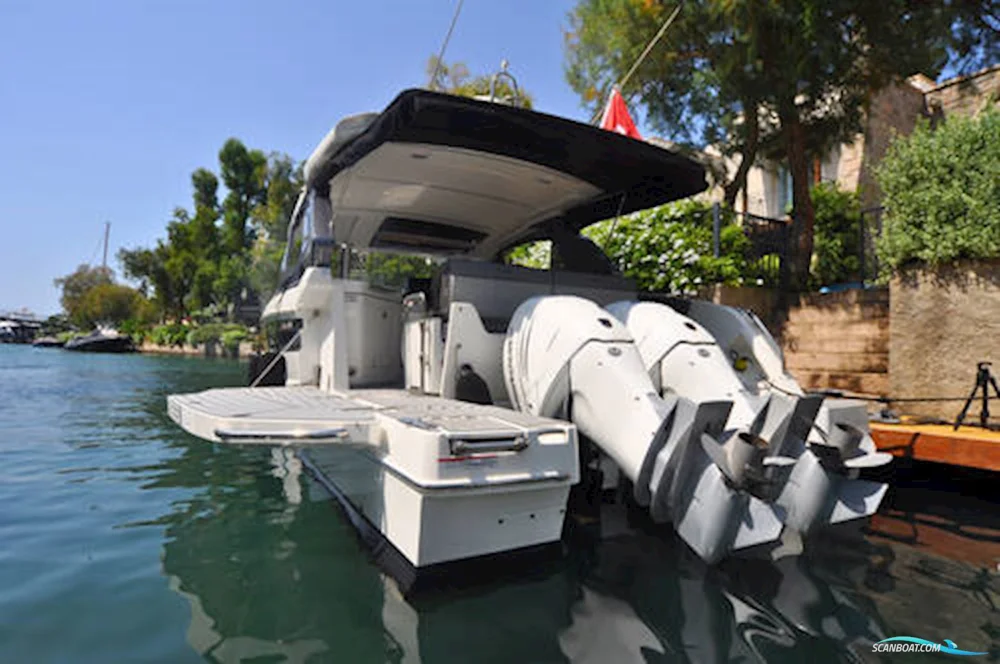 BoatPhoto.alt