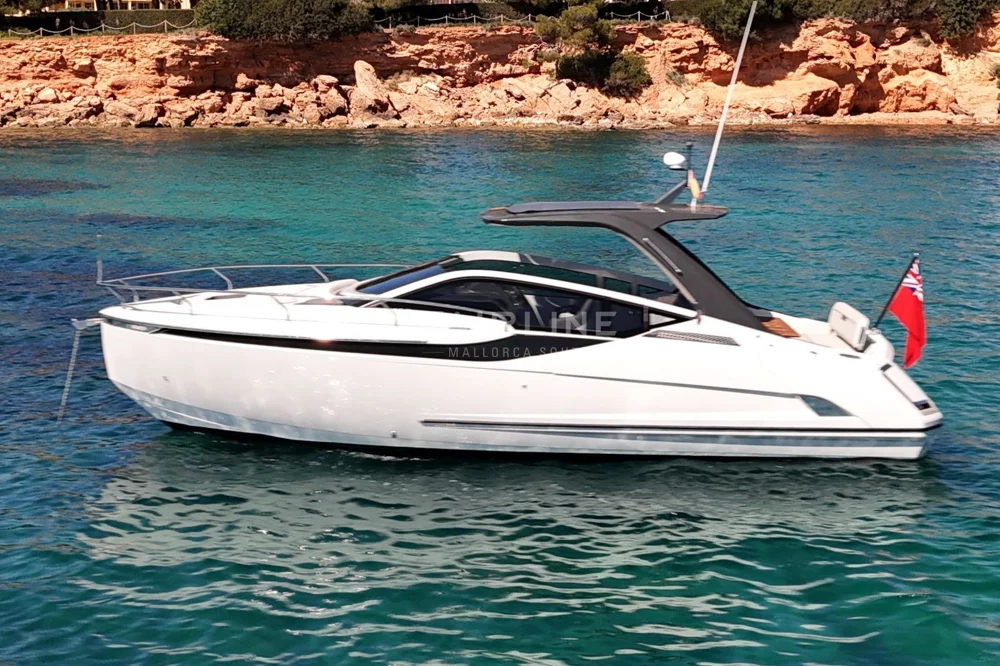 BoatPhoto.coverAlt