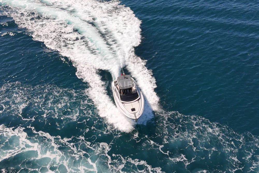 BoatPhoto.alt