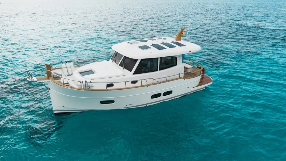 BoatPhoto.coverAlt