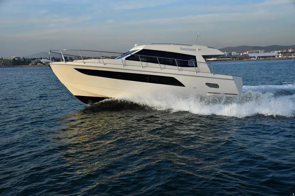BoatPhoto.coverAlt