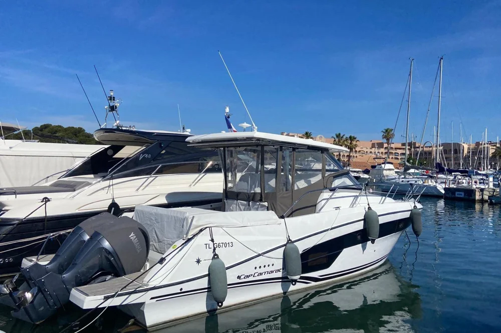 BoatPhoto.coverAlt