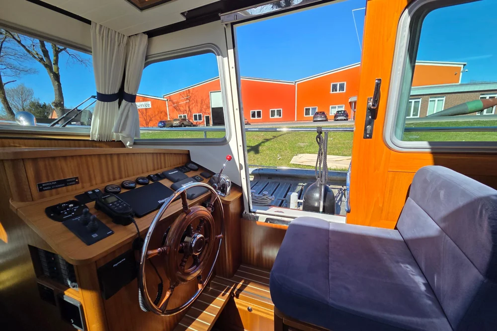 BoatPhoto.coverAlt