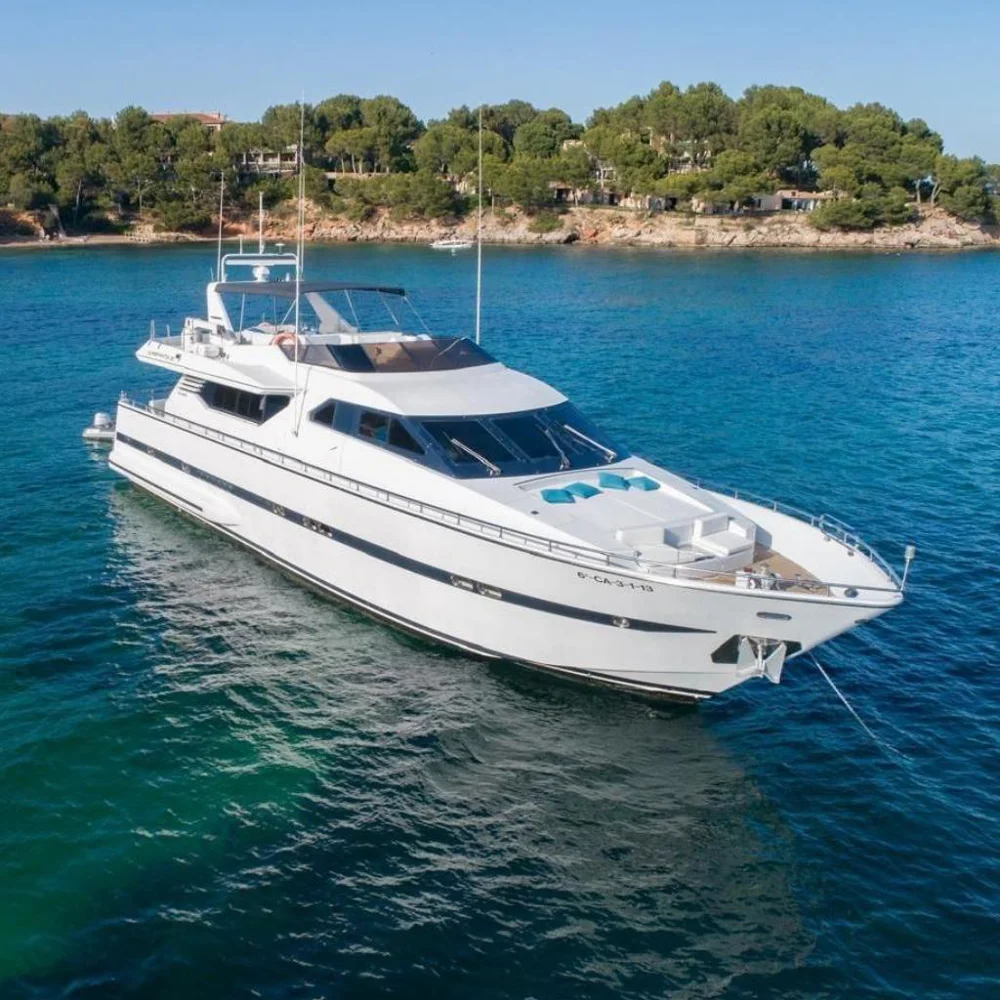BoatPhoto.coverAlt
